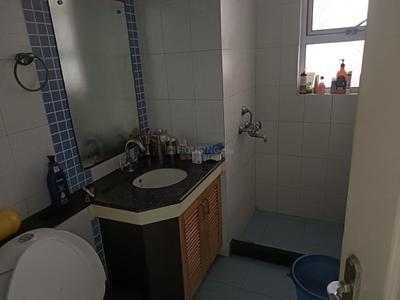 Bathroom Image of 1800 Sq.ft 3 BHK Apartment / Flat for sale in Bestech Park View Residency, Palam Vihar Gurgaon for Rs. 25500000