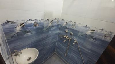 Image of 1345 Sq.ft 4 BHK Builder Floor for rent in Bharat Vihar, New Delhi for Rs. 27500