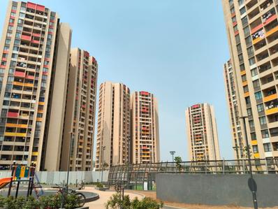 Image of 1163 Sq.ft 3 BHK Apartment / Flat for sale in Shapoorji Pallonji Joyville Hadapsar Annexe, Shewalewadi, Pune for Rs. 10600000