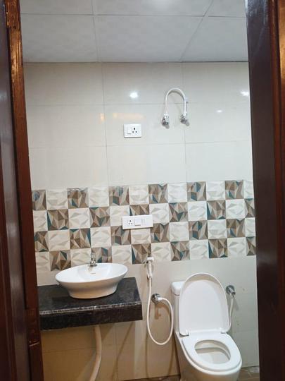 Bathroom Image of Shivaya pg in Sector 55, Noida