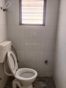 Bathroom Image of 1400 Sq.ft 2 BHK Builder Floor for rent in Kodambakkam Chennai for Rs. 32000