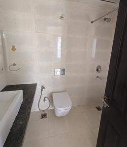 Bathroom Image of 2550 Sq.ft 5 BHK Apartment / Flat for sale in Shalimar Gallant by Shalimar Corp Limited, Daliganj Lucknow for Rs. 46000000