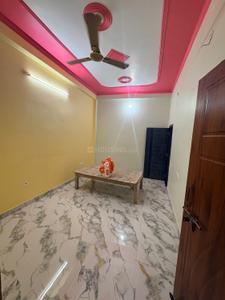 Bedroom Image of 900 Sq.ft 2 BHK Builder Floor for rent in Indira Nagar Lucknow for Rs. 10000