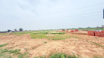 Image of 1350 Sq.ft Residential Plot / Land for sale in Vrindaban Bangar, Vrindavan for Rs. 8250000