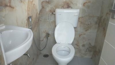 Bathroom Image of 600 Sq.ft 1 RK Apartment / Flat for rent in Horamavu Bengaluru for Rs. 14000