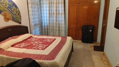 Bedroom Image of 1500 Sq.ft 2.5 BHK Apartment / Flat for rent in Green Heavens Apartment, Sector 4 Dwarka New Delhi for Rs. 40000
