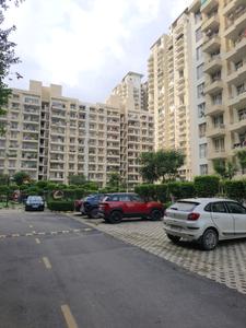 Car Garage Image of 1300 Sq.ft 2 BHK Apartment / Flat for sale in Indiabulls Centrum Park, Sector 103 Gurgaon for Rs. 15000000