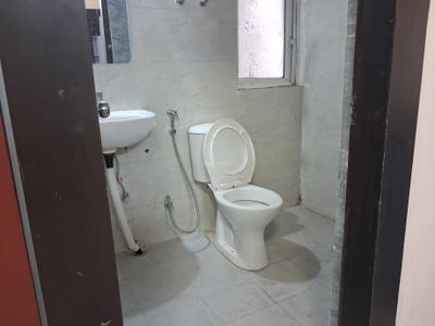 Image of 1044 Sq.ft 3 BHK Apartment / Flat for rent in Amrapali Dream Valley 2, Noida Extension, Greater Noida for Rs. 17000