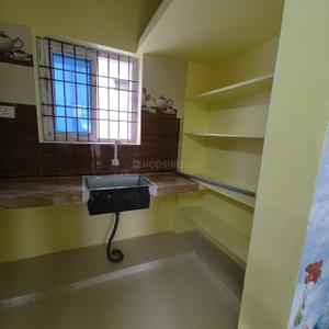 Kitchen Image of 700 Sq.ft 1 BHK Builder Floor for rent in Sathuvachari Vellore for Rs. 5500
