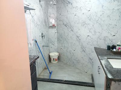 Bathroom Image of 5000 Sq.ft 5 BHK Independent House for sale in Dalanwala Dehradun for Rs. 35000000