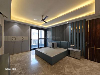 Bedroom Image of 2800 Sq.ft 4 BHK Builder Floor for sale in Mansarover Garden New Delhi for Rs. 50000000