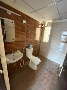 Image of 1699 Sq.ft 3 BHK Apartment / Flat for sale in Amrapali Crystal Homes Phase 1, Sector 76, Noida for Rs. 22000000