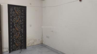 Bedroom Image of 850 Sq.ft 2 BHK Independent House for rent in Sector 53 Noida for Rs. 17000