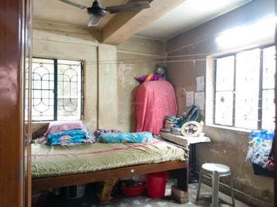 Bedroom Image of 400 Sq.ft 1 BHK Builder Floor for sale in Dhakuria Kolkata for Rs. 2100000