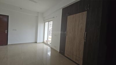Bedroom Image of 1995 Sq.ft 3.5 BHK Apartment / Flat for sale in Gulshan Ikebana, Sector 143 Noida for Rs. 32000000