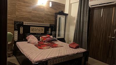 Bedroom Image of 1000 Sq.ft 2 BHK Apartment / Flat for sale in Niho Jasmine Scottish Garden, Indirapuram Ghaziabad for Rs. 9900000