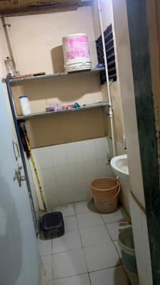 Bathroom Image of 750 Sq.ft 1 BHK Apartment / Flat for sale in Prahlad Nagar Ahmedabad for Rs. 3300000