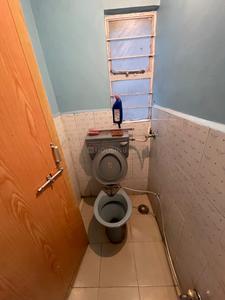 Bathroom Image of 550 Sq.ft 1 BHK Apartment / Flat for rent in Shivtej B, Kothrud Pune for Rs. 20250