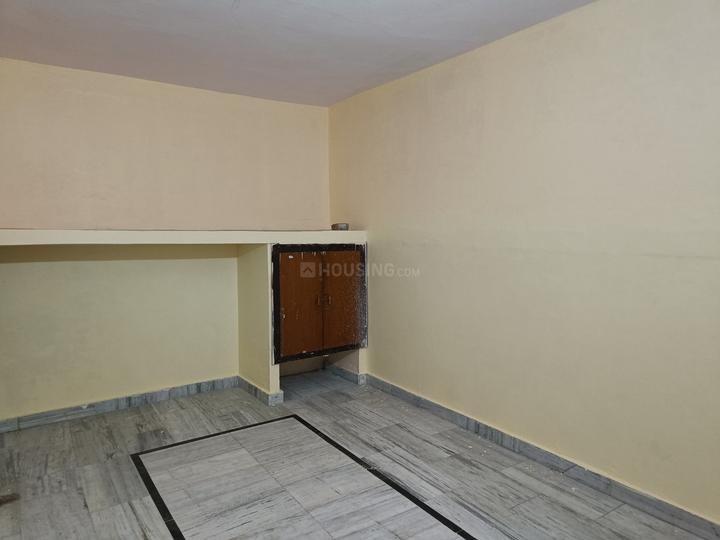 Jhusi Bedroom 1