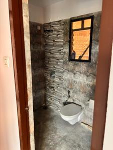 Bathroom Image of 1495 Sq.ft 3 BHK Apartment / Flat for rent in Tharwani Riverdale Vista, Kalyan West Kalyan for Rs. 34200