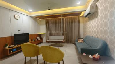 Hall Image of 1350 Sq.ft 3 BHK Penthouse for rent in Priyanka Green Emerald, New Alkapuri Vadodara for Rs. 35000