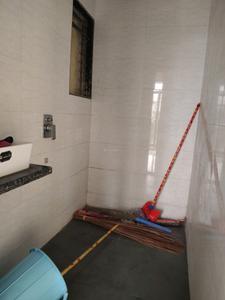 Common Bathroom Image of 650 Sq.ft 1 BHK Apartment / Flat for sale in Concept Manomay, Taloja Navi Mumbai for Rs. 3650000