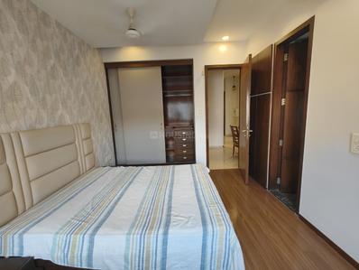 Bedroom Image of 1750 Sq.ft 3 BHK Apartment / Flat for rent in Cumballa Hill Mumbai for Rs. 375000