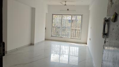 Living Room Image of 850 Sq.ft 2 BHK Apartment / Flat for sale in Vile Parle East Mumbai for Rs. 27500000