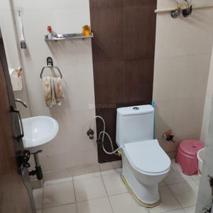 Image of 1000 Sq.ft 2 BHK Apartment / Flat for sale in Kallol Apartments, Patparganj, New Delhi for Rs. 20000000