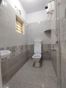 Bathroom Image of 550 Sq.ft 1 BHK Independent House for rent in HSR Layout Bengaluru for Rs. 19000