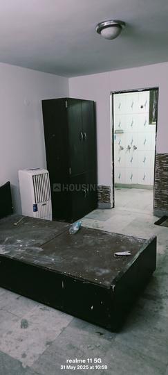 A 2B Block, Paschim Vihar Bedroom 1