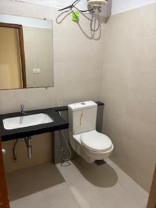 Bathroom Image of 2526 Sq.ft 3.5 BHK Apartment / Flat for rent in Adani Water Lily, Shantigram Ahmedabad for Rs. 59200