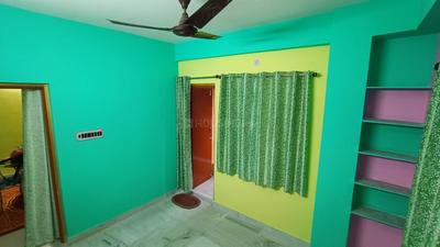 Bedroom Image of 450 Sq.ft 1 BHK Apartment / Flat for rent in South Dum Dum Kolkata for Rs. 7680