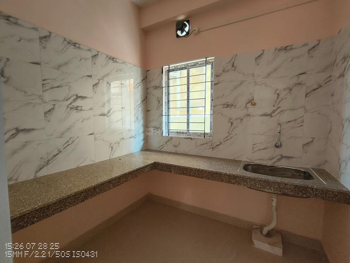 KD REALTY Kitchen 1