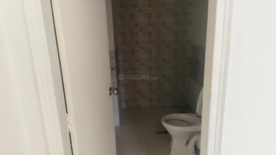 Bathroom Image of 650 Sq.ft 1 BHK Apartment / Flat for sale in Sunskriti II, Sector 33 Bhiwadi for Rs. 1900000