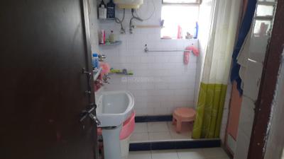 Image of 1250 Sq.ft 3 BHK Apartment / Flat for rent in Vasundhara Enclave, New Delhi for Rs. 40000