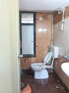 Common Bathroom Image of 530 Sq.ft 1 BHK Apartment / Flat for rent in Raunak Bliss, Kasarvadavali Thane for Rs. 25000
