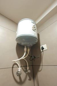 Bathroom Image of the royals pg in Palla Village, Faridabad