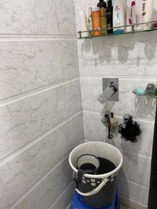 Bathroom Image of 900 Sq.ft 1.5 BHK Builder Floor for rent in Maurya Enclave, Pitampura New Delhi for Rs. 25000