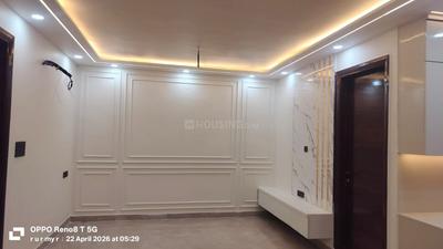 Bedroom Image of 1125 Sq.ft 3 BHK Builder Floor for rent in Anand Vihar New Delhi for Rs. 50000