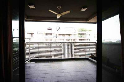Balcony Image of 2610 Sq.ft 4 BHK Apartment / Flat for sale in Satellite Ahmedabad for Rs. 26500000
