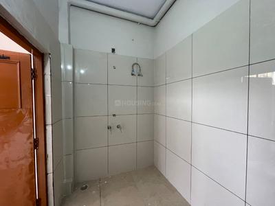 Bathroom Image of 400 Sq.ft 2 BHK Builder Floor for rent in Ram Ganga Vihar Moradabad for Rs. 20000