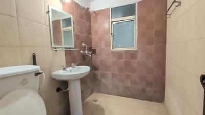 Image of 1550 Sq.ft 3 BHK Apartment / Flat for rent in Mahagun Mascot, Crossings Republik, Ghaziabad for Rs. 25000
