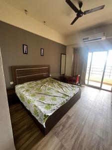 Bedroom Image of 440 Sq.ft 1 RK Studio for rent in Paramount Golfforeste Oak &amp; Pine, Surajpur Greater Noida for Rs. 15000