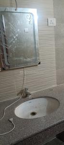 Bathroom Image of 2075 Sq.ft 3 BHK Apartment / Flat for rent in Purvanchal Royal City Phase 2, Chi V Greater Noida for Rs. 35000