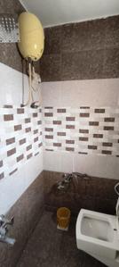 Bathroom Image of 1305 Sq.ft 3 BHK Apartment / Flat for sale in Shayona City 3, Ghatlodiya Ahmedabad for Rs. 9000000