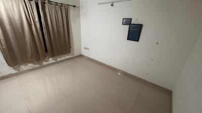 Bedroom Image of 975 Sq.ft 2 BHK Apartment / Flat for sale in Kumar Paradise, Magarpatta City Pune for Rs. 9500000