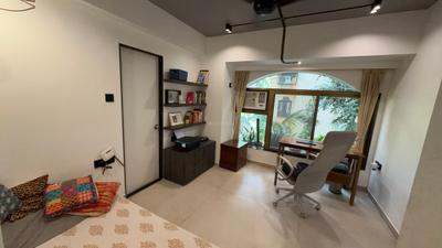 Bedroom Image of 1050 Sq.ft 3 BHK Apartment / Flat for sale in Santacruz West Mumbai for Rs. 60000000