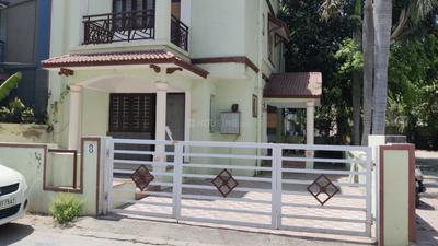 Image of 2000 Sq.ft 4 BHK Villa for sale in Motera, Ahmedabad for Rs. 28000000