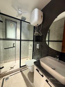 Bathroom Image of 1800 Sq.ft 3 BHK Builder Floor for sale in Green Park New Delhi for Rs. 60000000